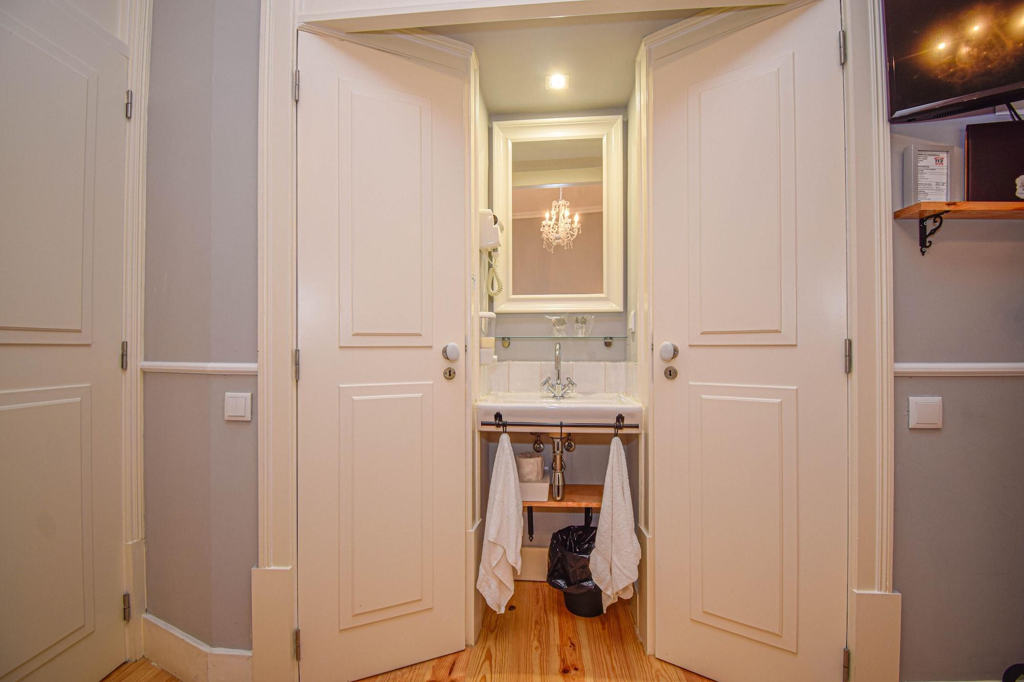 B In B Lisbon Downtown Suites מראה חיצוני תמונה